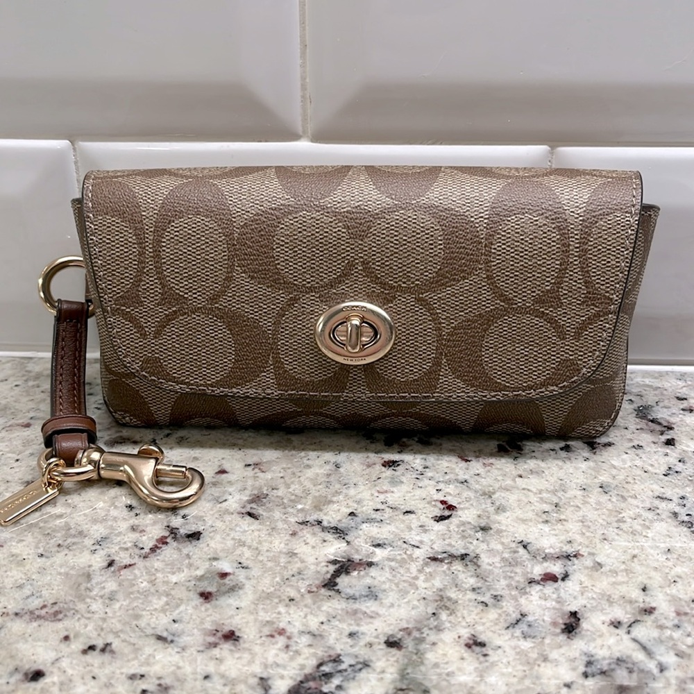 Coach Signature C Sunglass Case NWT